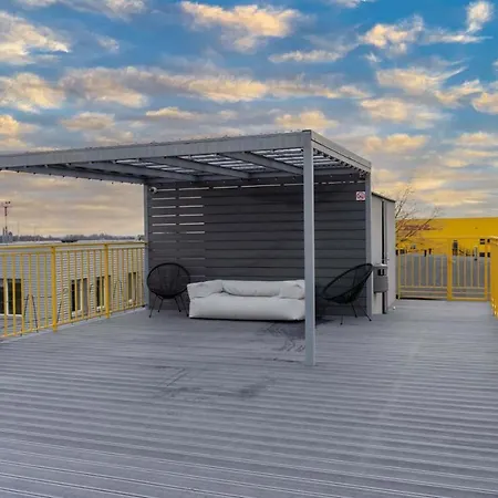 Air 103 Апартаменти *